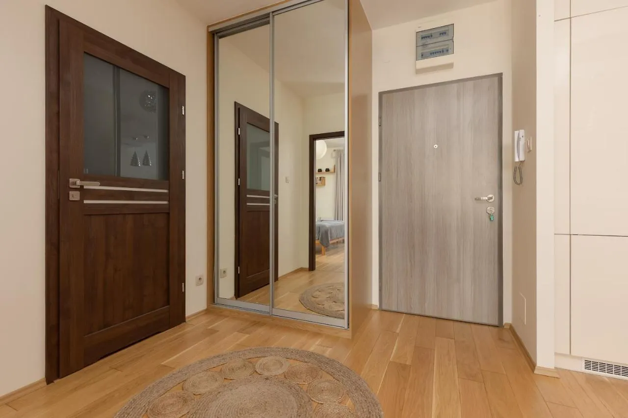 Osiedle Intenso Warszawa Wola By Noclegi Renters 0*, Warsaw
